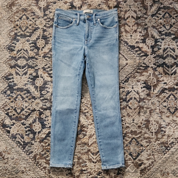Madewell 10" High-rise Skinny Light Blue Jeans - Picture 3 of 11